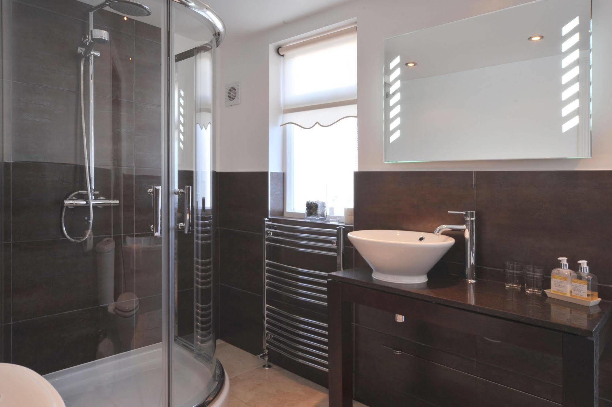 Priory Hotel Картмел Экстерьер фото